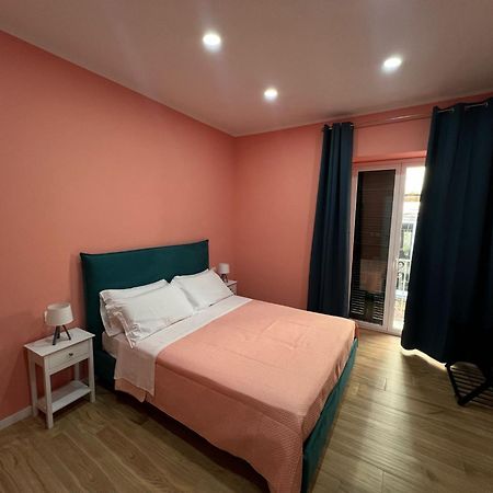 נאפולי Mastersa' Guest House מראה חיצוני תמונה