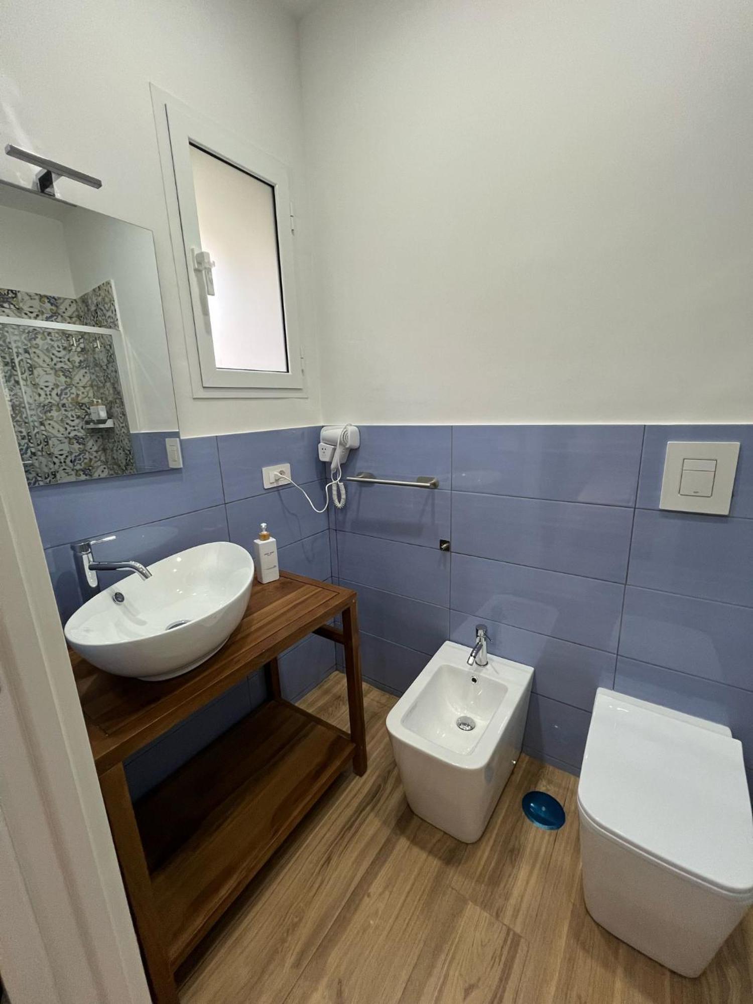 נאפולי Mastersa' Guest House מראה חיצוני תמונה