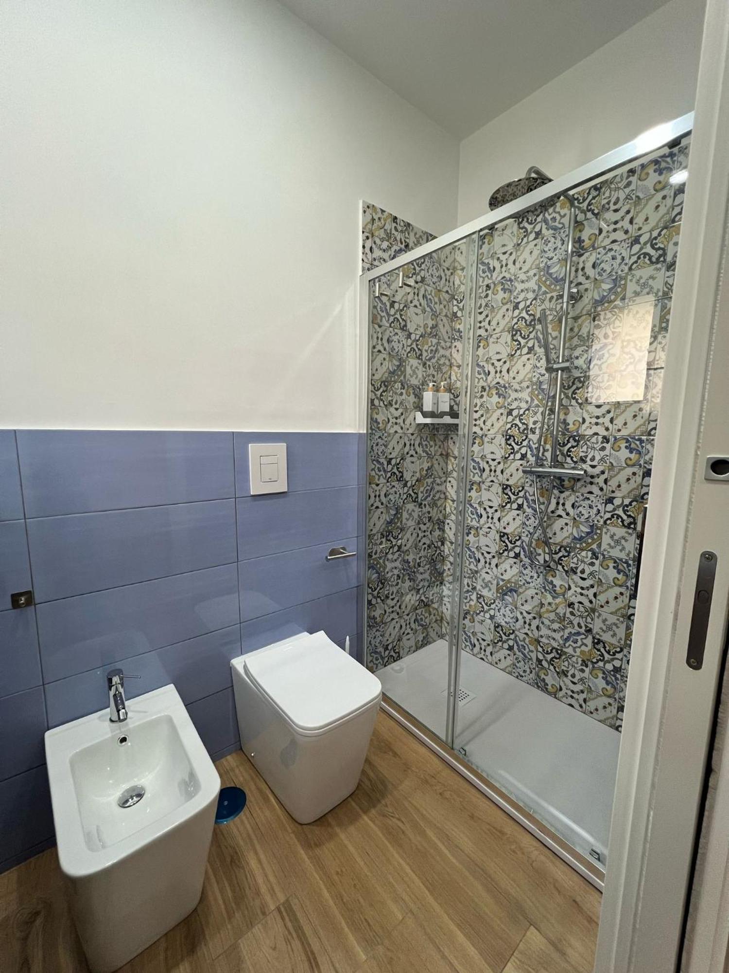 נאפולי Mastersa' Guest House מראה חיצוני תמונה